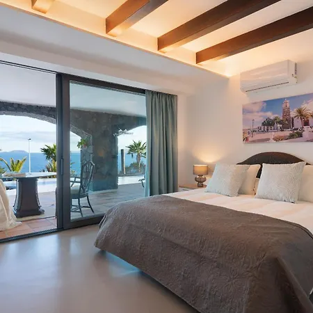 Arcos, Piscina Privada Climatizada Y Jacuzzi Con Maravillosas Vistas Al Islote De Lobos 别墅 *