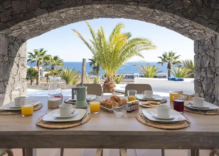 Arcos, Piscina Privada Climatizada Y Jacuzzi Con Maravillosas Vistas Al Islote De Lobos * פלאיה בלנקה