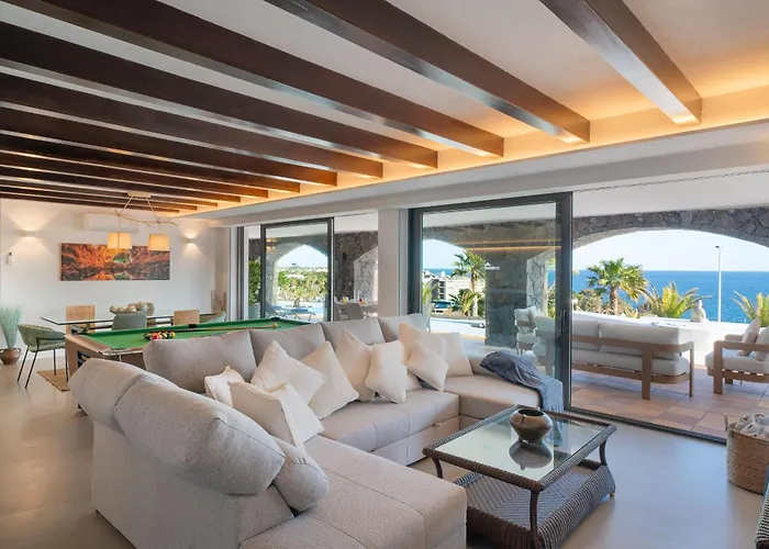 Arcos, Piscina Privada Climatizada Y Jacuzzi Con Maravillosas Vistas Al Islote De Lobos פלאיה בלנקה