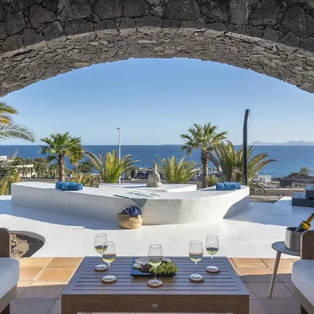 Vila Arcos, Piscina Privada Climatizada Y Jacuzzi Con Maravillosas Vistas Al Islote De Lobos Playa Blanca (Lanzarote)